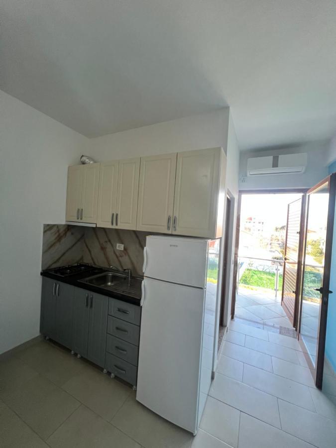 Kamberi Hotel & Apartments 2 Velipojë Extérieur photo